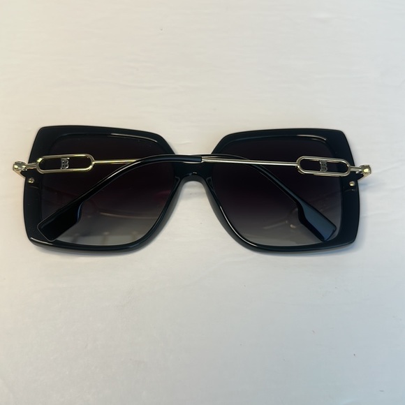 💯 - New - Burberry Luna BE4332F 30018G Sunglasses Women's Black/Grey Gradien… - Picture 10 of 13